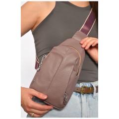 Бананка жіноча з екошкіри пудрового кольору однотонна 185390L