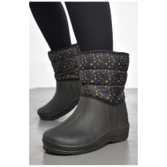 Дутики жіночі на хутрі чорного кольору з зірочками 185433L