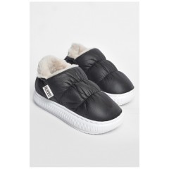 Капці дитячі чорного кольору на хутрі 190087L