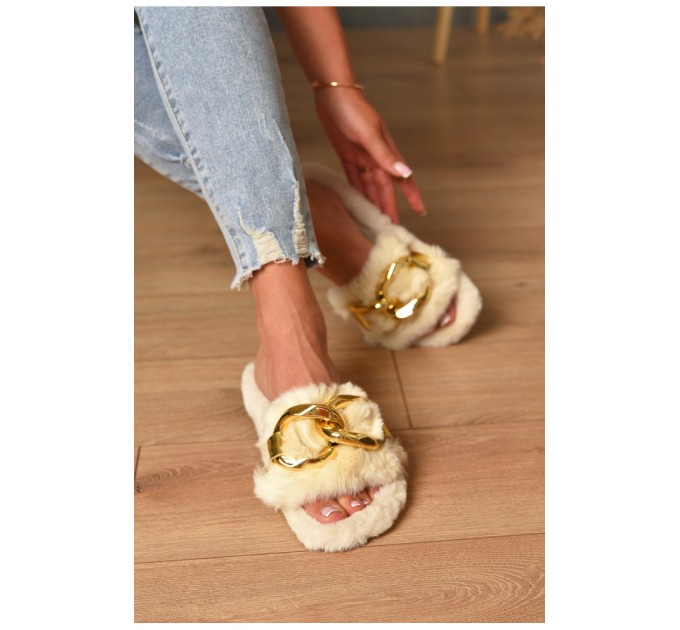 Тапочки домашние женские молочного цвета меховые 190220L