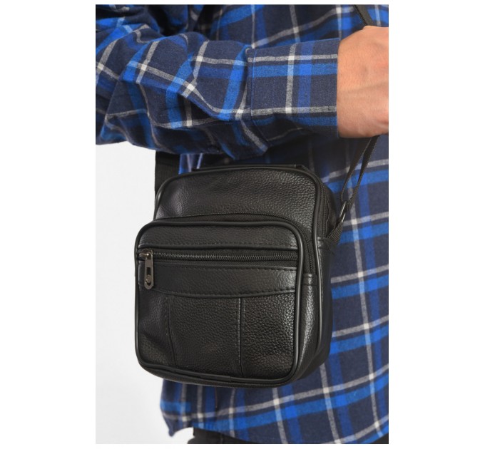 Сумка чоловіча через плече з екошкіри чорного кольору 192819L