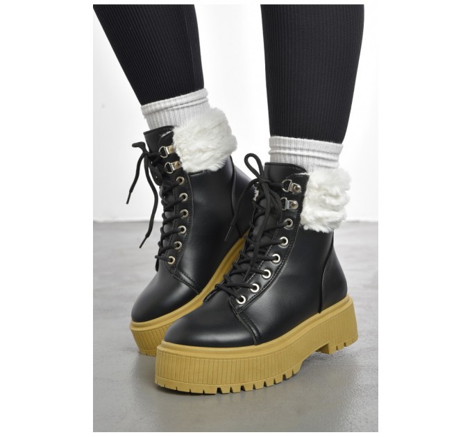 Ботинки женские демисезонные черного цвета 193347L