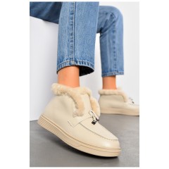 Туфлі-лофери жіночі на хутрі бежевого кольору 194042L