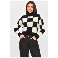 Свитер женский черно-белого цвета в клетку 194421L