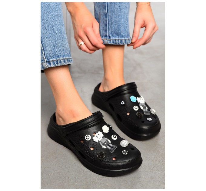 Крокси жіночі чорного кольору 196874L