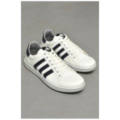 Кроссовки мужские белого цвета на шнуровке 203513L