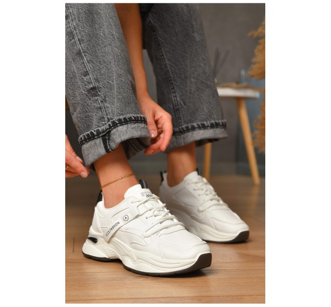 Кросівки жіночі білого кольору на шнурівці 205170L