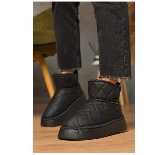 Уггі жіночі на хутрі чорного кольору 206198L