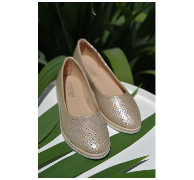 Балетки дитячі бежевого кольору однотонні 158658L