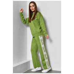 Костюм женский расклешенный салатового цвета 174393L