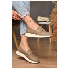 Лофери жіночі бежевого кольору 178076L