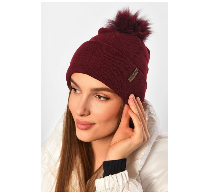 Шапка женская демисезонная однотонная с бубоном бордового цвета 188209L