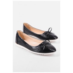 Балетки для дівчинки чорного кольору 192789L