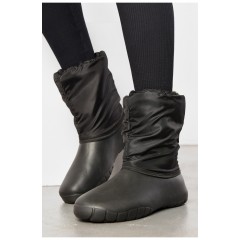 Дутики жіночі на хутрі чорного кольору 195701L