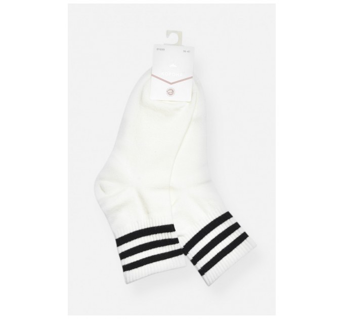 Шкарпетки жіночі демісезонні білого кольору 200771L