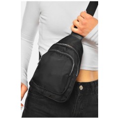 Бананка жіноча однотонна чорного кольору 201203L