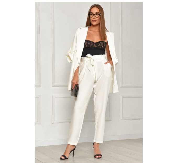 Женский костюм однотонный белого цвета 204688L