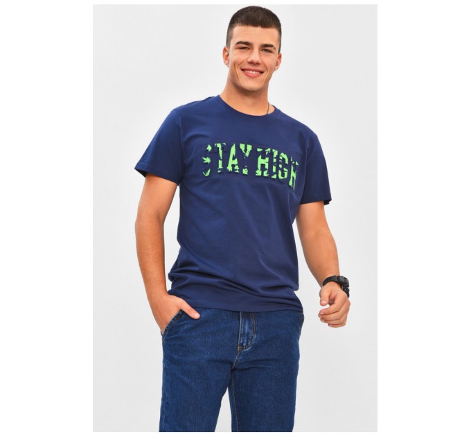 Футболка чоловіча темно-синього кольору з принтом 206338L