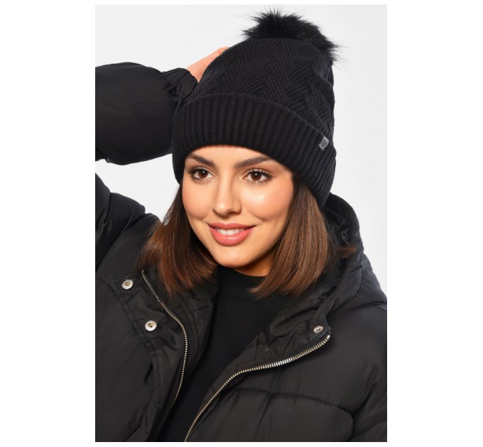 Шапка жіноча на хутрі чорного кольору 169203L