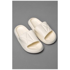 Шльопанці піна жіночі білого кольору 174809L