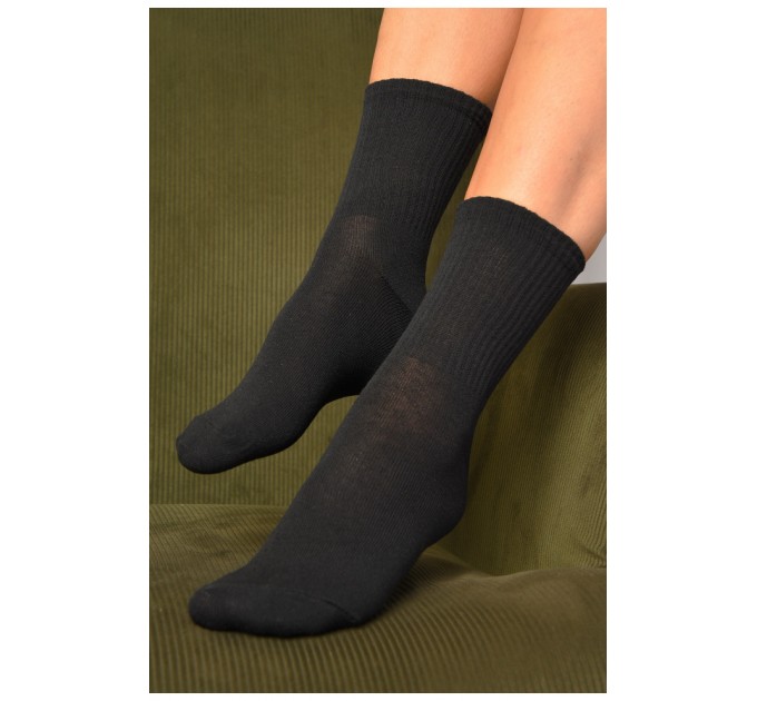 Шкарпетки жіночі демісезонні чорного кольору 184291L