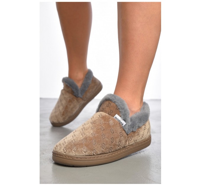 Капці домашні чуні жіночі коричневого кольору 189002L