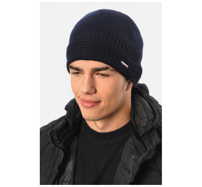 Мужская шапка на флисе темно-синего цвета 191788L