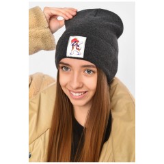Шапка зимова підліткова з нашивкою темно-сірого кольору 193230L
