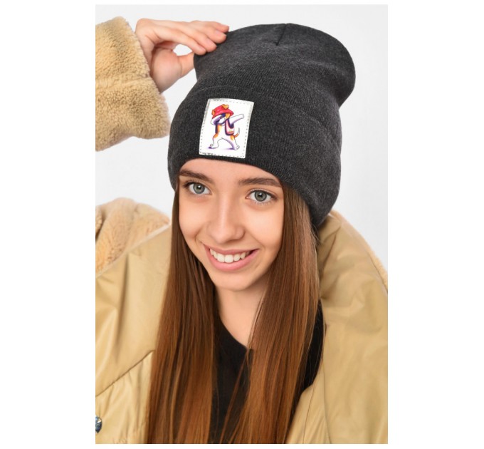Шапка зимова підліткова з нашивкою темно-сірого кольору 193230L