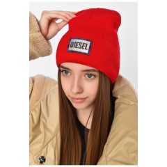 Зимняя шапка подростковая с нашивкой красного цвета 193234L Зимняя шапка подростковая с нашивкой красного цвета 193234L