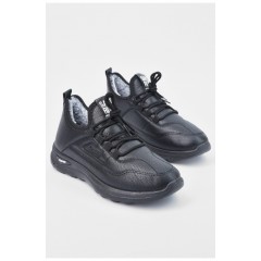 Кросівки чоловічі на штучному хутрі чорного кольору 195003L