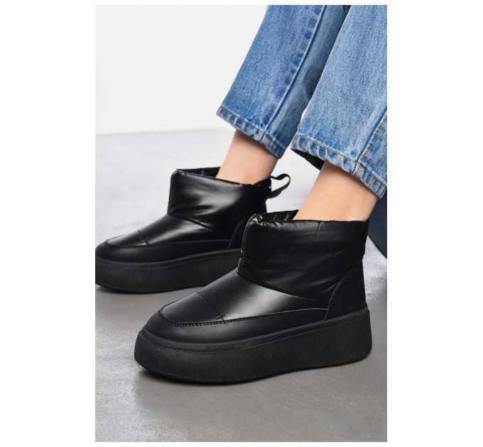 Дутики женские на меху черного цвета 197554L