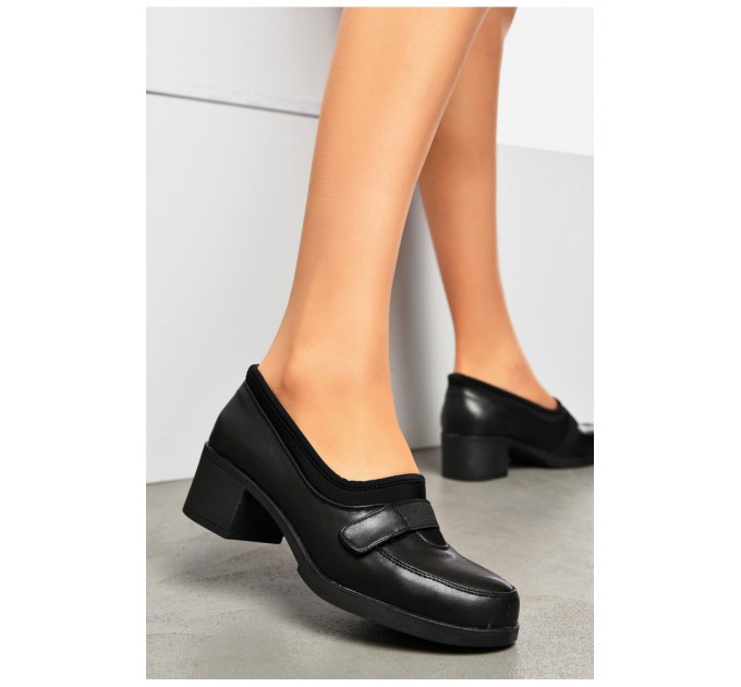 Туфлі жіночі чорного кольору 200626L