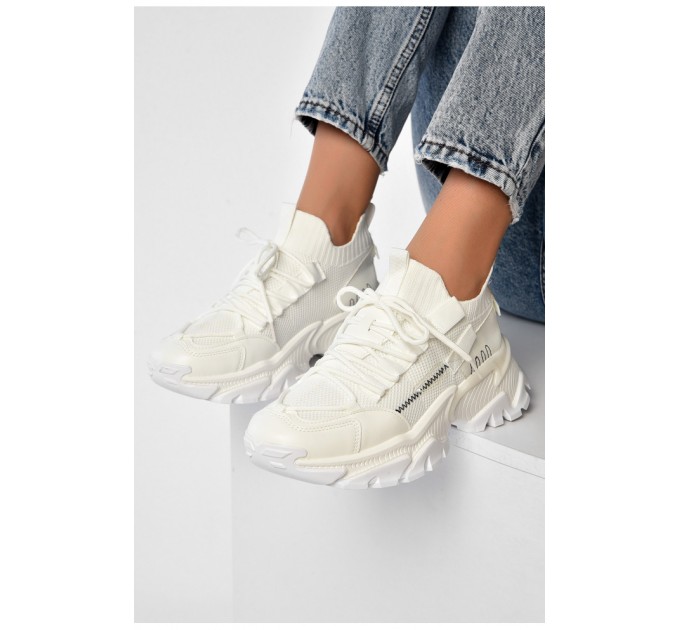Кросівки жіночі білого кольору 203499L