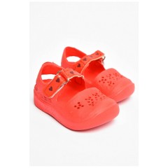 Босоніжки-піна для дівчинки однотонні червоного кольору 203798L