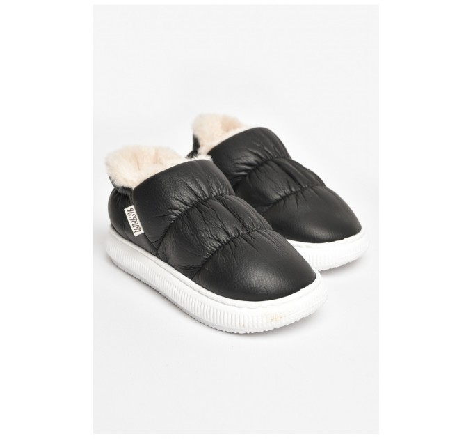 Капці дитячі чорного кольору на хутрі 206231L