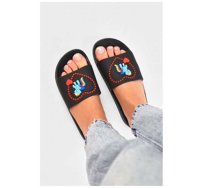 Шльопанці жіночі чорного кольору з поні 156211L