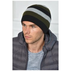Мужская шапка на флисе в черно-зеленую полоску 163758L