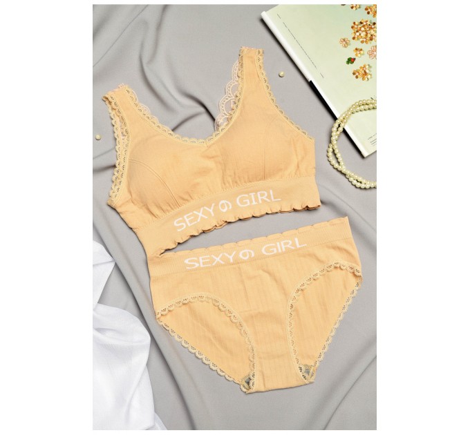 Комплект женский бежевого цвета чашка В 169436L