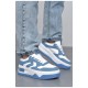 Кросівки жіночі біло-синього кольору на шнурівці 172491L
