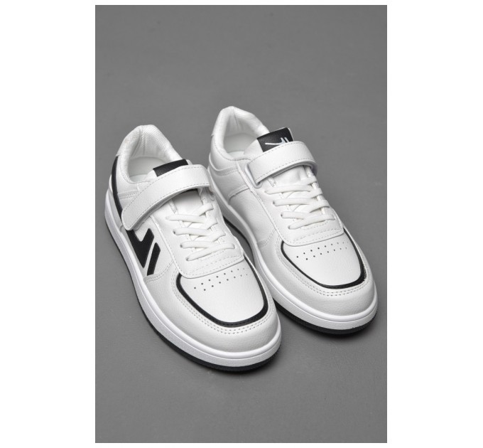 Детские кроссовки белого цвета на лепучках 174430L