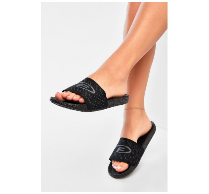 Шлепанцы женские черного цвета 178521L