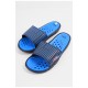 Шльопанці чоловічі чорно-синього кольору з геометричним візерунком 179505L