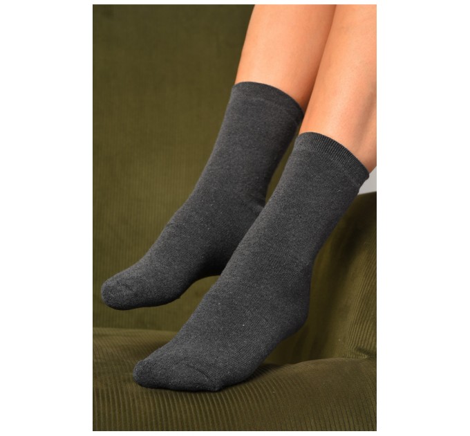 Носки женские махровые серого цвета 184328L