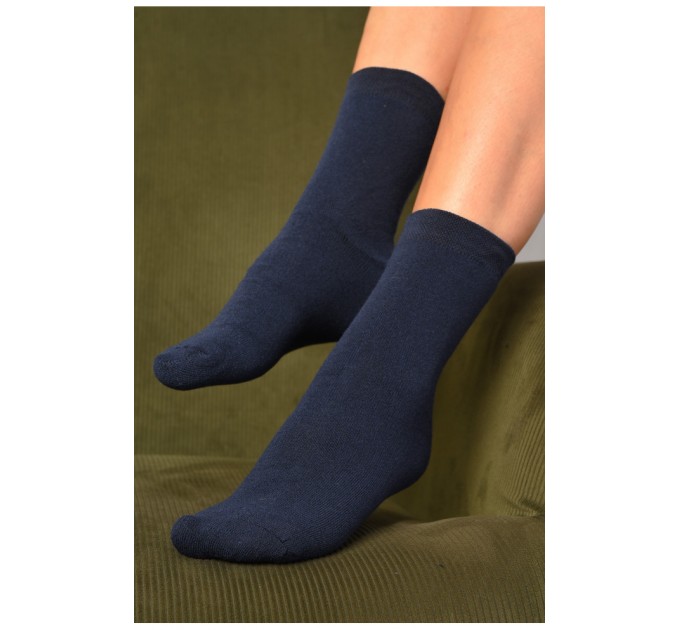 Шкарпетки жіночі махрові темно-синього кольору 184339L