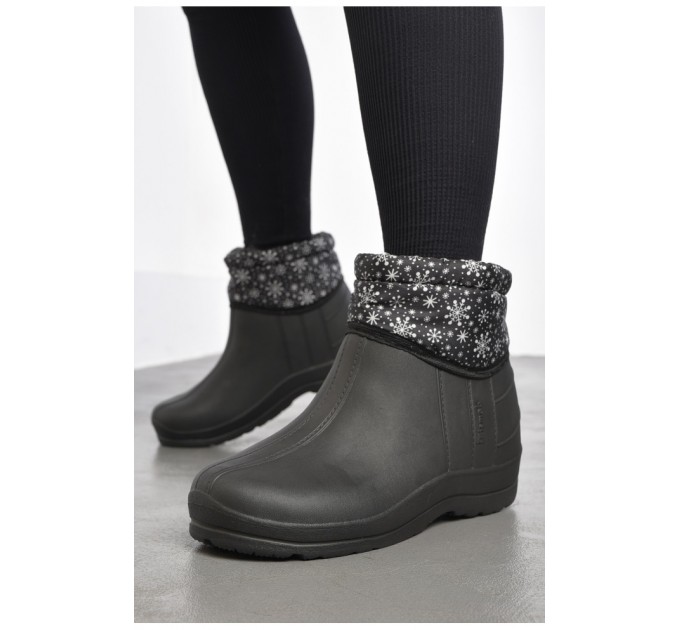 Дутики жіночі на хутрі чорного кольору 185674L