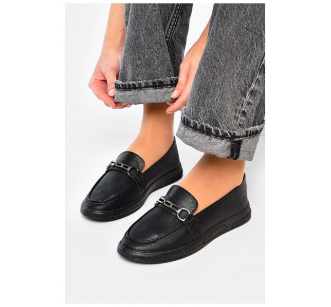 Туфли-лоферы женские черного цвета 189818L