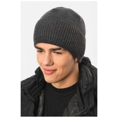 Мужская шапка с подворотом на флисе серого цвета 191804L