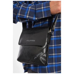 Сумка чоловіча через плече з екошкіри чорного кольору 192825L