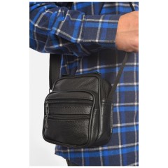 Сумка чоловіча через плече з екошкіри чорного кольору 192829L